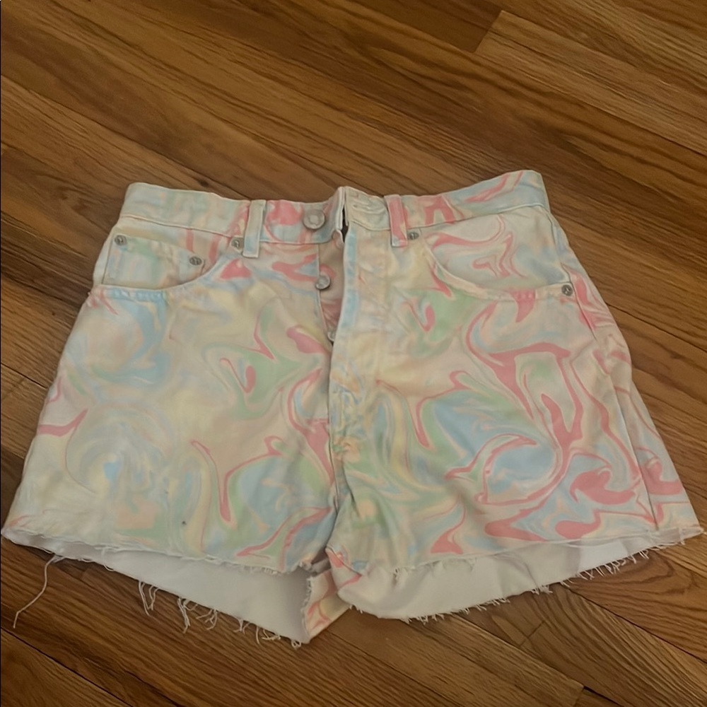 Zara Pink and Blue Jean Shorts with Artistic Pastel Design